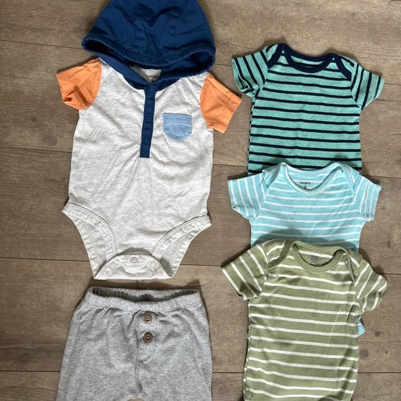 Carter’s Baby Boy 0-3m Modern Clothing Lot - Picture 6 of 9